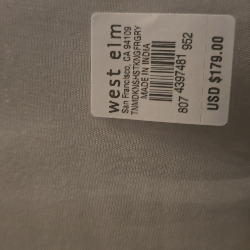 West Elm Silky TENCEL™ Modal Sheet Set, Size King, Color Frost, Retail $179.00US - Picture 11 of 16